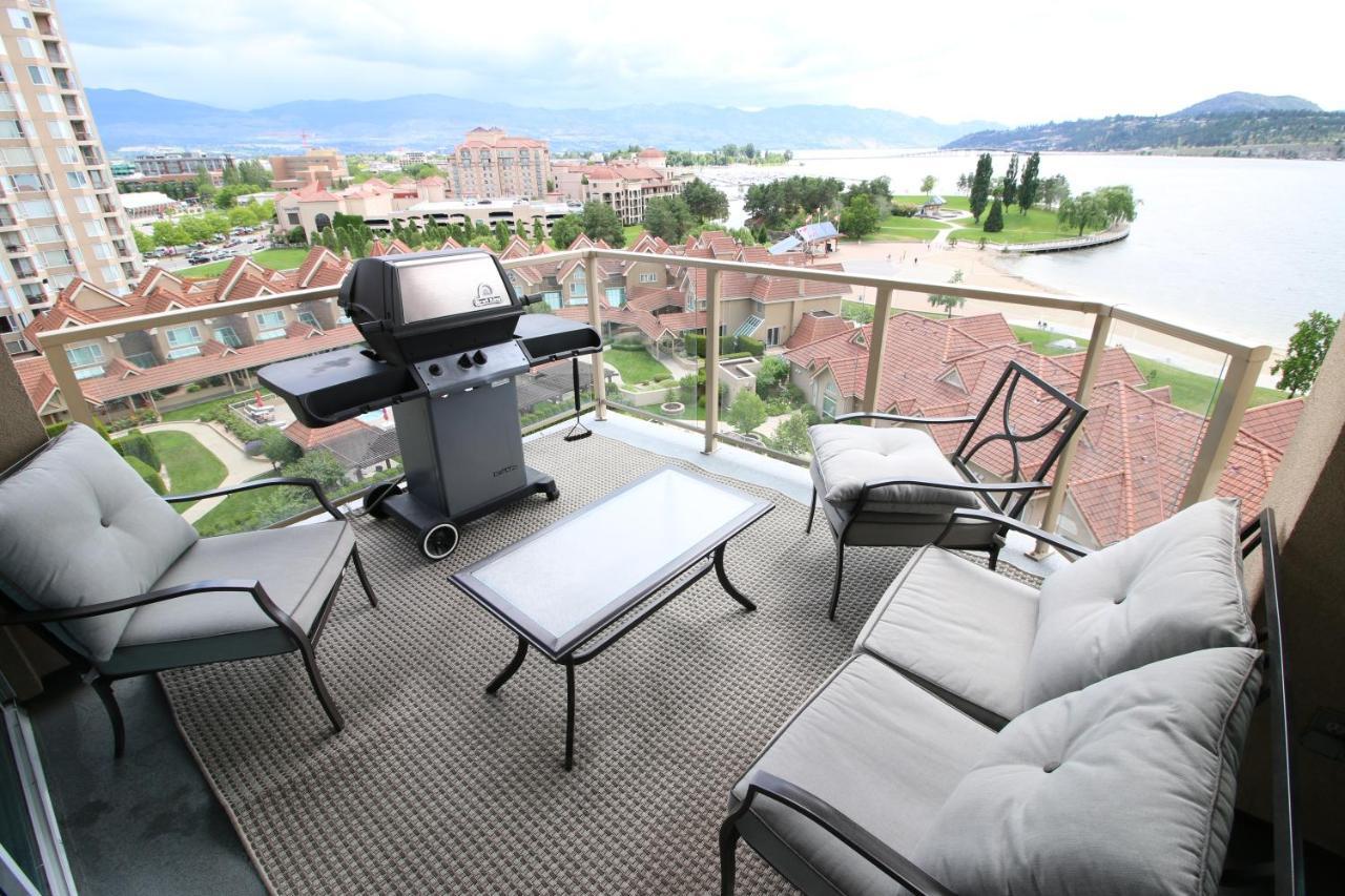 Sunset Waterfront Resort By Discover Kelowna Resort Accommodations Exterior foto